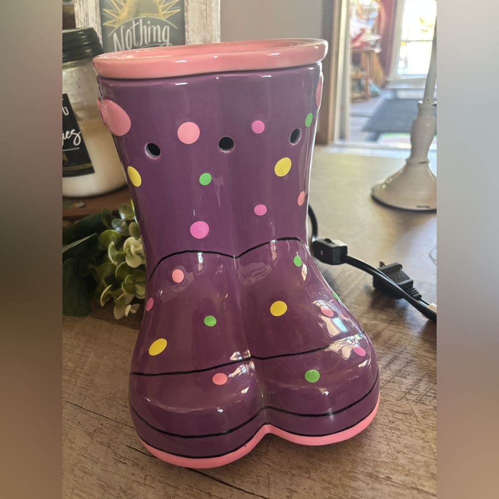 Scentsy Purple Polka Dot Boot Shaped Full Sized Warmer
